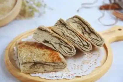Make Black sesame sauna with a croissant step 8
