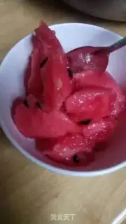 Make Watermelon popsicles step 1