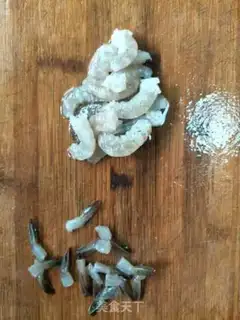 Make Pixie-tail shrimp ball step 4