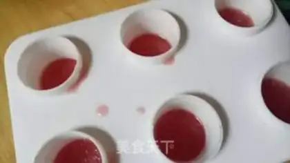 Make Watermelon popsicles step 5