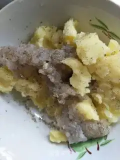 Make Pixie-tail shrimp ball step 6
