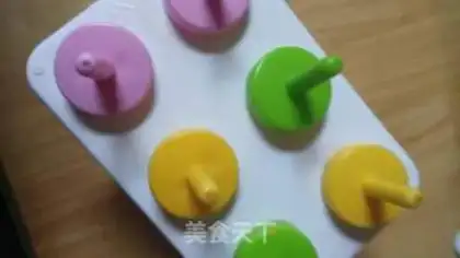 Make Watermelon popsicles step 8