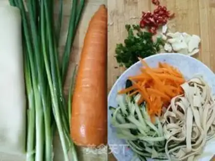 Make Three noodles step 1