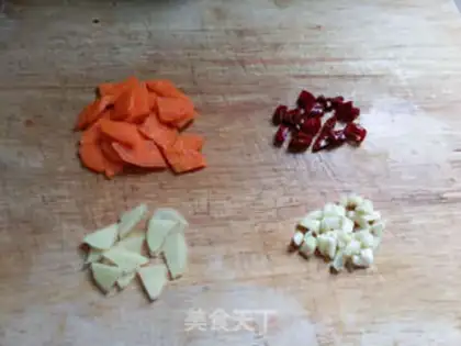 Make Pumpkin-mucked eggs step 2