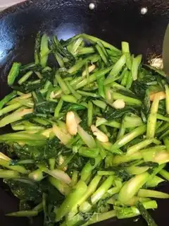 Make Garlic fried oil step 4