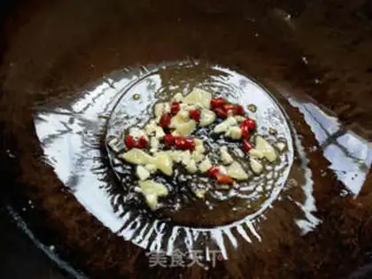 Make Pumpkin-mucked eggs step 5