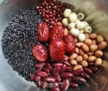 Make Black rice dates for porridge step 0