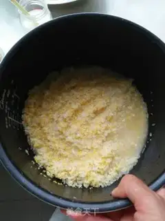 Make Weenie, black gallon, two meters step 1