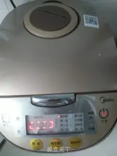 Make Weenie, black gallon, two meters step 4