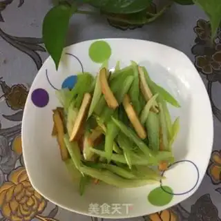 Make Celery fried beans step 7