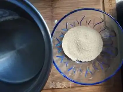 Make Black sesame rolls step 1