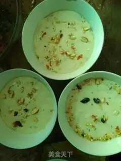 Make A bowl of cake step 3