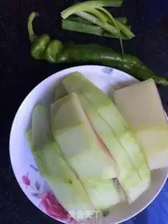 Make Green pepper for watermelon step 1