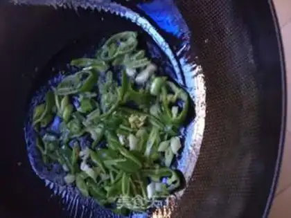 Make Green pepper for watermelon step 4