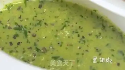 Make Green sauce for halibut step 0