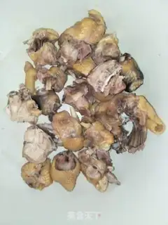 Make A chicken with red fever step 1