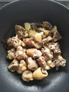 Make A chicken with red fever step 4