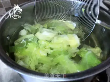 Make A cabbage mix fan step 1