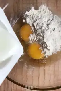 Make Yogurt pie step 2