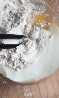 Make Yogurt pie step 4
