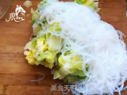 Make A cabbage mix fan step 4