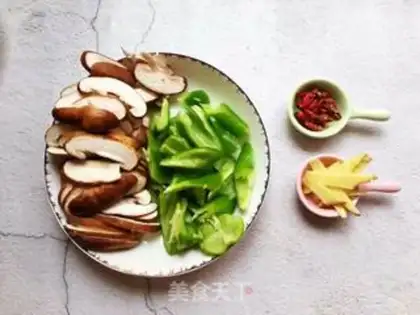 Make Yellow chicken step 2