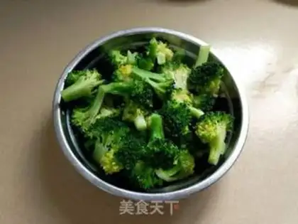 Make Fried broccoli step 3