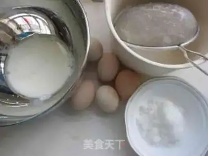 Make Freckle cream, eight inches cake step 0
