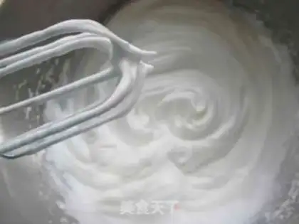 Make Freckle cream, eight inches cake step 2