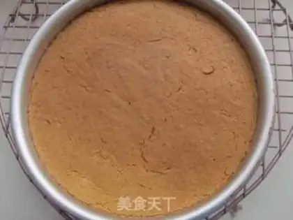 Make Freckle cream, eight inches cake step 5