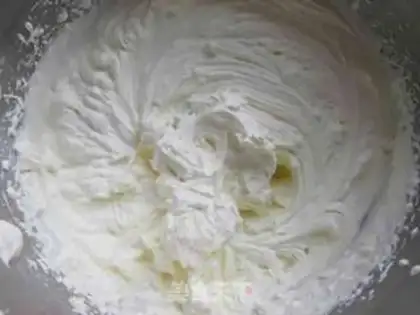 Make Freckle cream, eight inches cake step 8
