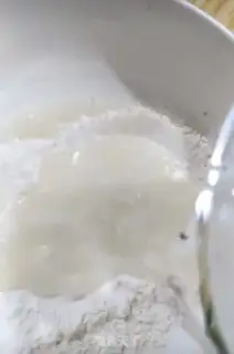 Make Rice eggcakes step 1