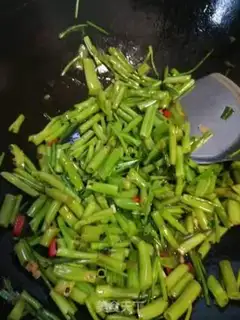Make Peaches, garlic, cabbage step 2