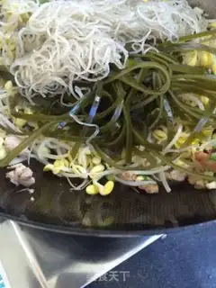 Make The sea with the meat, the bean bud step 4