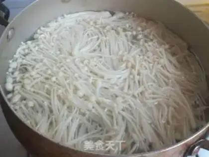 Make Red-oiled needles, fat cows step 1