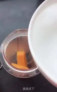 Make Pumpkin steamed eggs step 2
