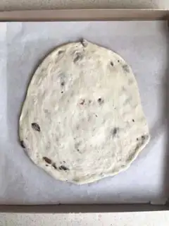Make Leaf-shaped pie step 5