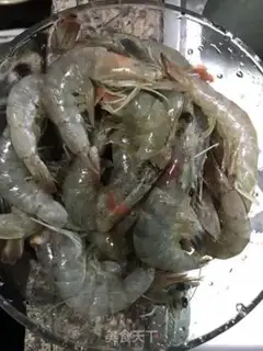 Make Boiled shrimp step 1