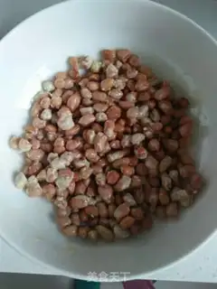 Make Sweet-mouth peanut rice step 1