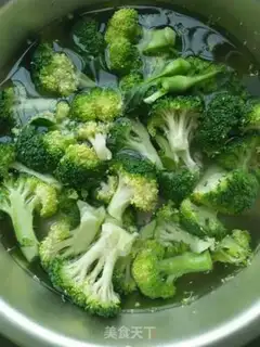 Make The pyre meets the broccoli step 4