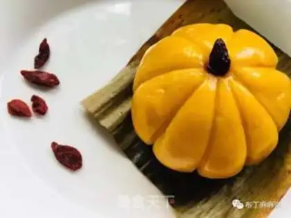 Make A pumpkin step 9