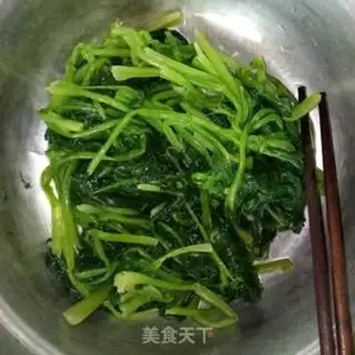 Make Spicy spinach step 4