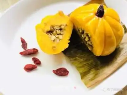 Make A pumpkin step 10