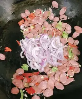 Make Onion fried hot dogs step 3