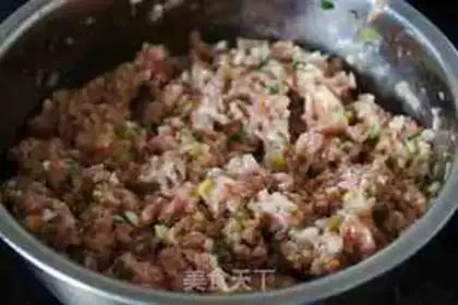 Make Pork dumplings step 3