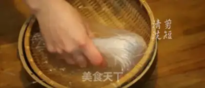 Make Fashion fan soup step 0