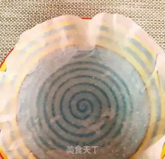 Make Milk rainbow cake step 7