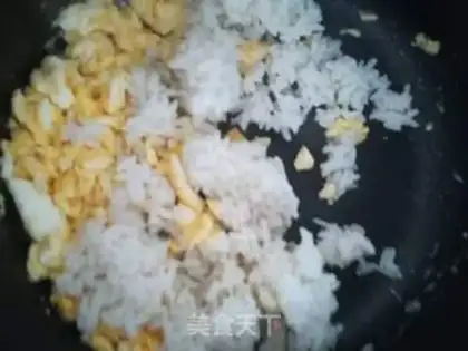 Make Egg fans fried rice step 7