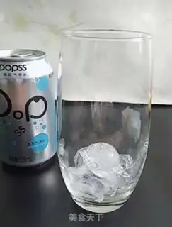 Make cucumber lemon bubble water step 0