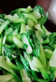 Make Shrimp fried oil step 4